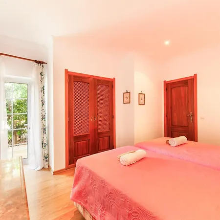 Palmas - Moradia Com Piscina Aquecivel E Bbq - Albufeira