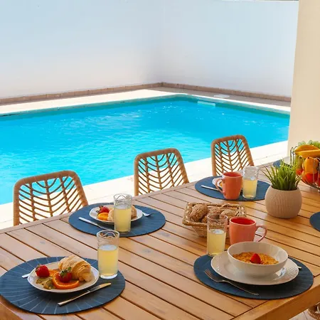 Palmas - Moradia Com Piscina Aquecivel E Bbq - *