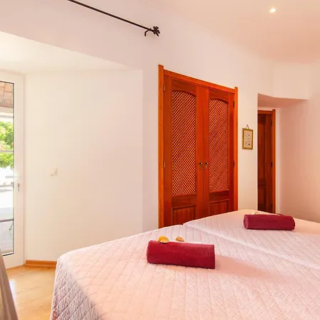 Villa Palmas - Moradia Com Piscina Aquecivel E Bbq -